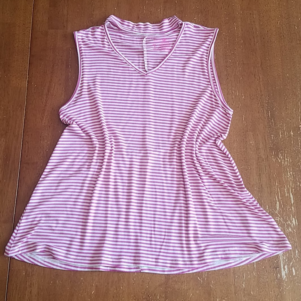 🎉 3/$25 Pink Striped Tank